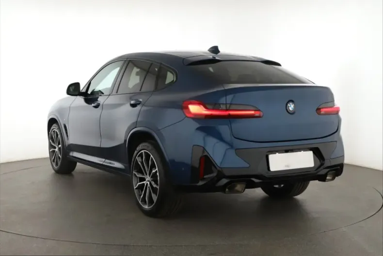 BMW X4 (Seria X) din 2024 cu 9.133 km - oferta BMW241271 - foto 4