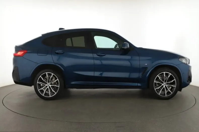 BMW X4 (Seria X) din 2024 cu 9.133 km - oferta BMW241271 - foto 6