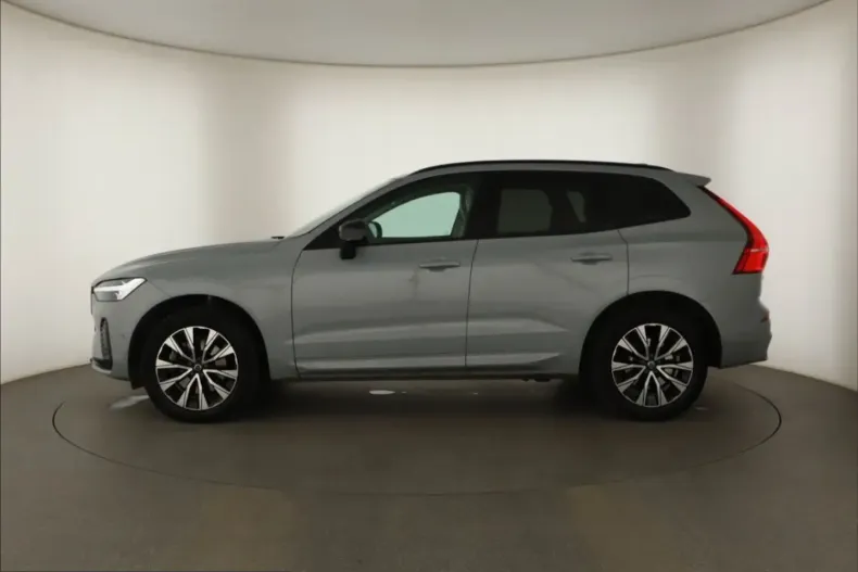 Volvo XC60 din 2023 cu 54.950 km - oferta VOL241272 - foto 3