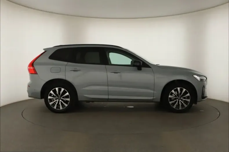 Volvo XC60 din 2023 cu 54.950 km - oferta VOL241272 - foto 6