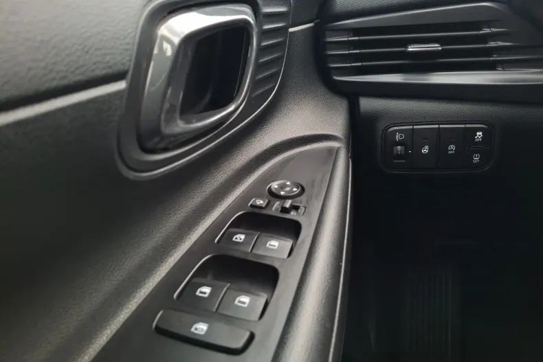Hyundai i20 din 2024 cu 42.839 km - oferta HYU241279 - foto 24