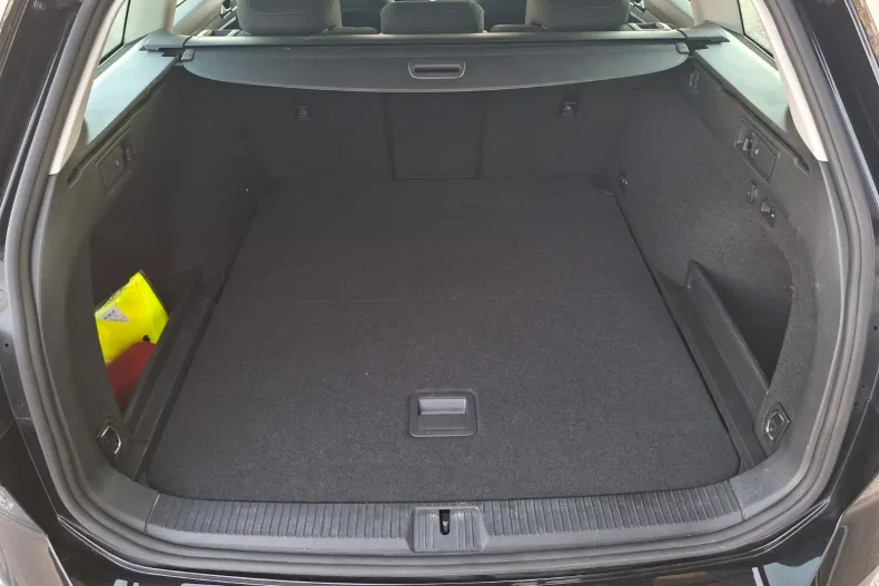 Volkswagen Passat din 2022 cu 114.472 km - oferta VOL241280 - foto 24