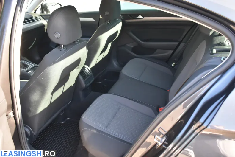 Volkswagen Passat din 2021 cu 153.623 km - oferta VOL241293 - foto 16