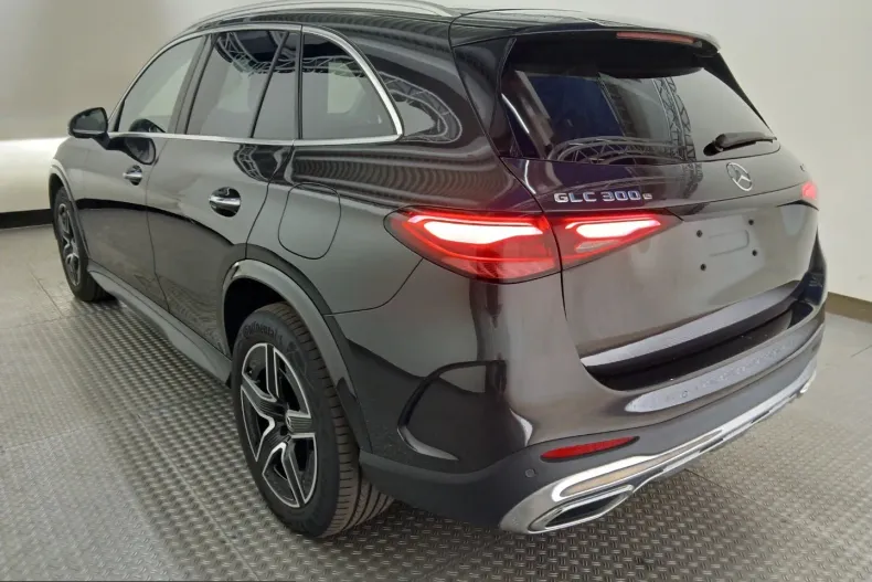 Mercedes-Benz GLC 300 (Clasa GLC) din 2023 cu 107.100 km - oferta MER241297 - foto 4