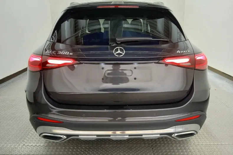 Mercedes-Benz GLC 300 (Clasa GLC) din 2023 cu 107.100 km - oferta MER241297 - foto 5