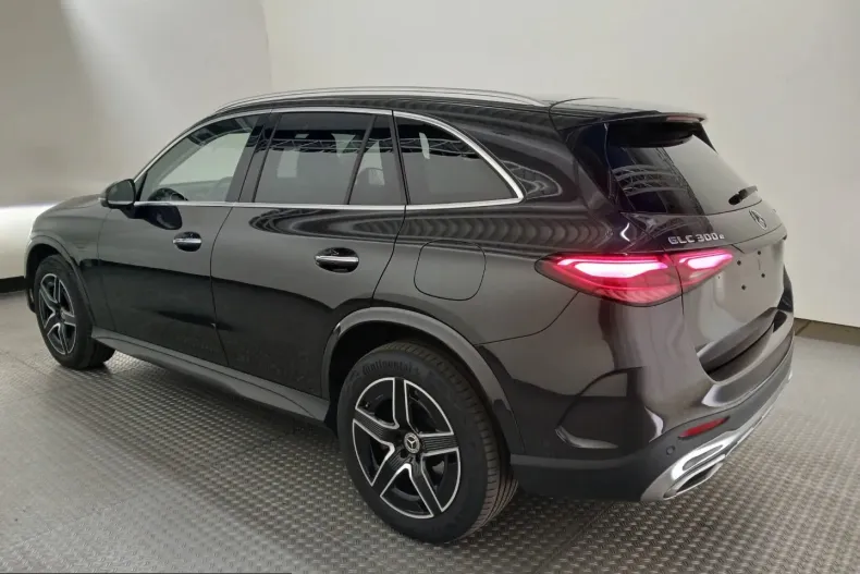 Mercedes-Benz GLC 300 (Clasa GLC) din 2023 cu 107.100 km - oferta MER241297 - foto 8