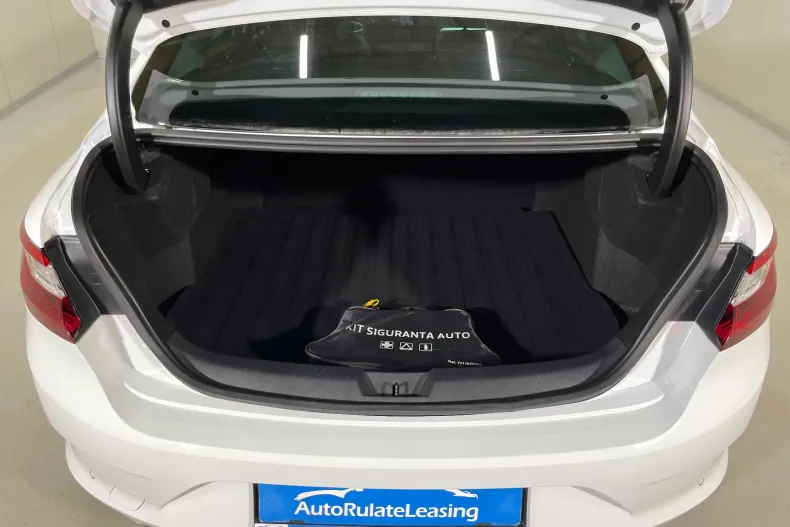 Renault Megane din 2023 cu 34.173 km - oferta REN241301 - foto 13