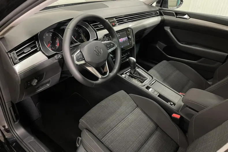Volkswagen Passat din 2021 cu 109.000 km - oferta VOL241308 - foto 5