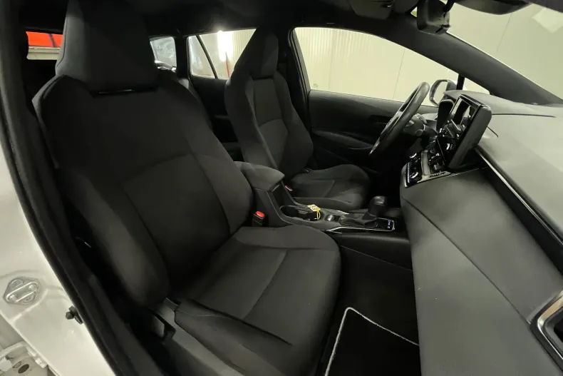 Toyota Corolla din 2020 cu 84.352 km - oferta TOY241309 - foto 10