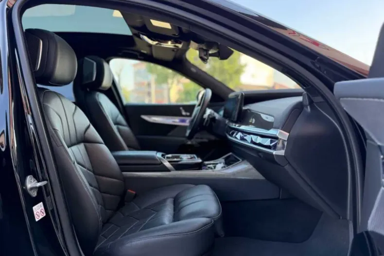 BMW 730d (Seria 7) din 2024 cu 106.000 km - oferta BMW241311 - foto 18