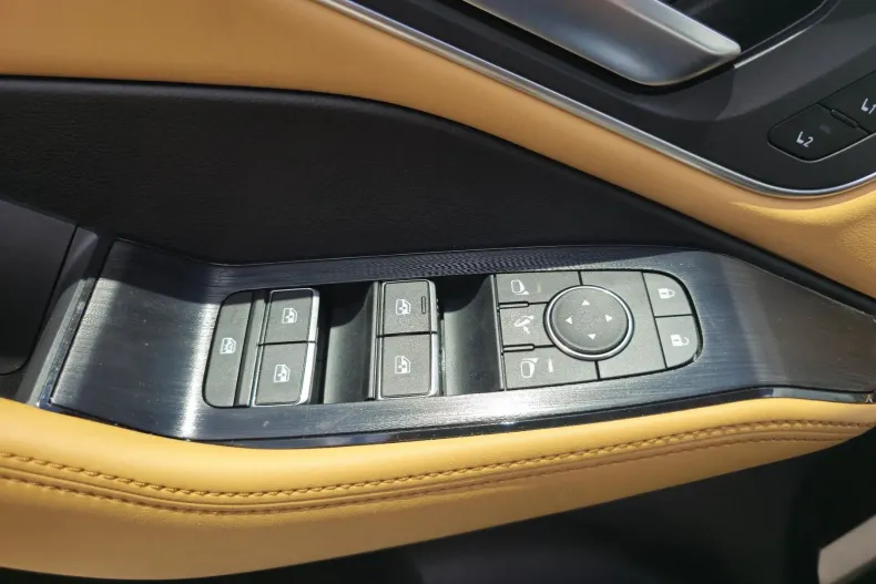 Nissan X-Trail din 2025 cu 500 km - oferta NIS241320 - foto 19