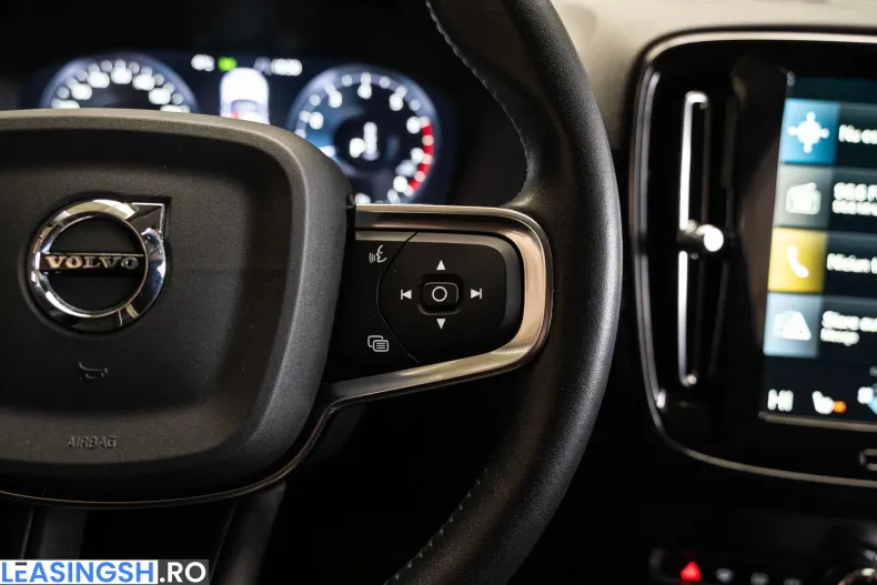 Volvo XC40 din 2020 cu 123.496 km - oferta VOL241329 - foto 21