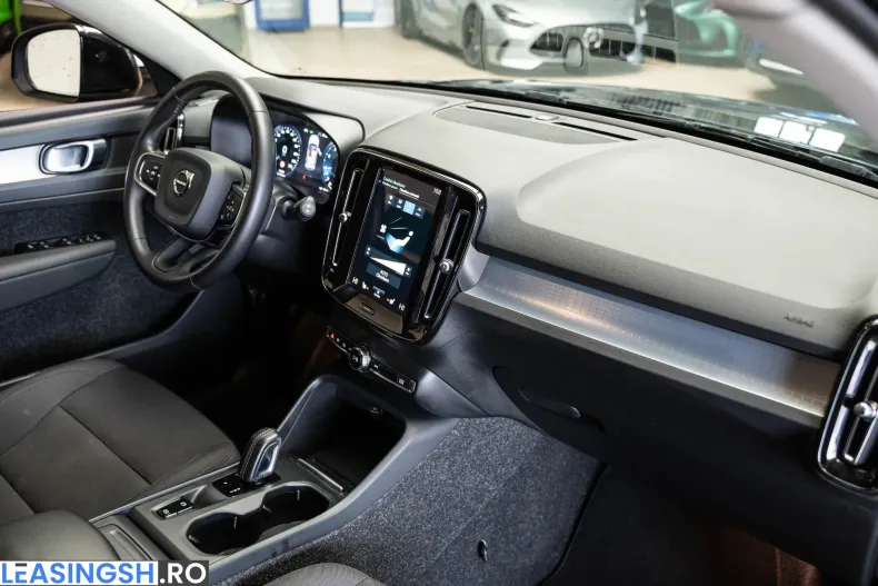 Volvo XC40 din 2020 cu 123.496 km - oferta VOL241329 - foto 29