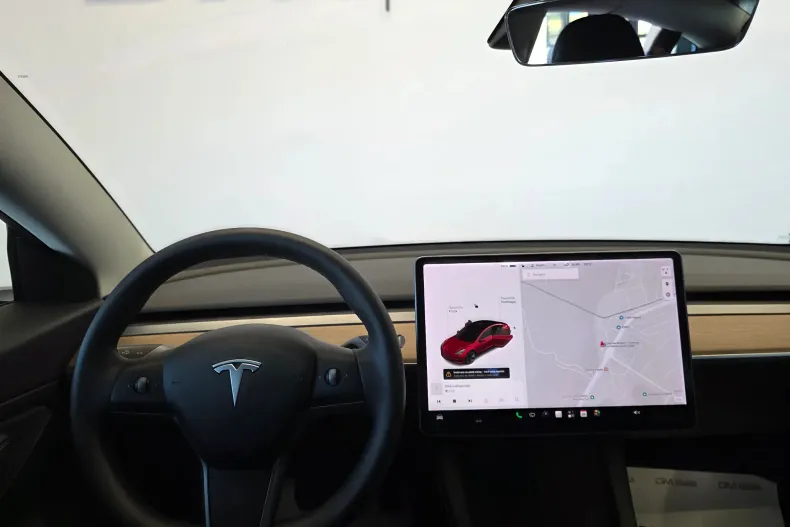 Tesla Model 3 din 2021 cu 46.000 km - oferta TES241330 - foto 14