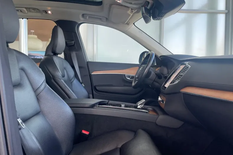 Volvo XC90 din 2021 cu 129.000 km - oferta VOL241331 - foto 9