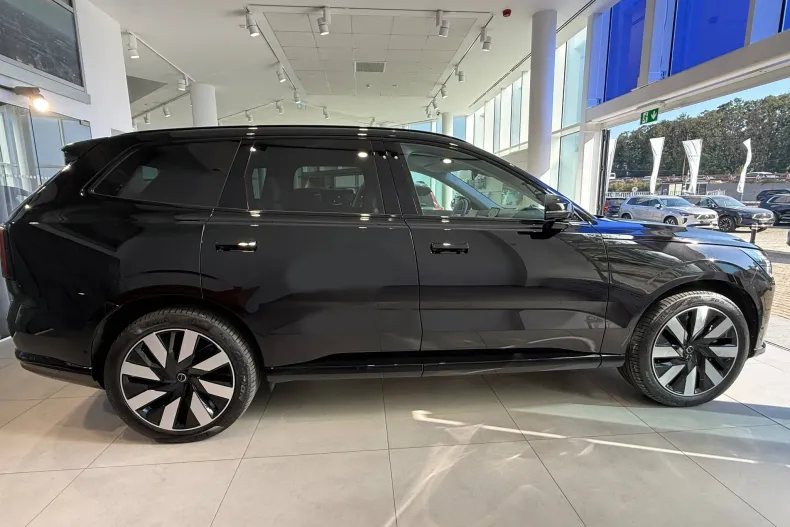 Volvo EX90 din 2024 cu 13.500 km - oferta VOL241334 - foto 7