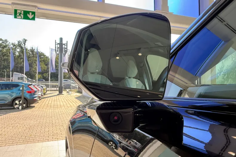 Volvo EX90 din 2024 cu 13.500 km - oferta VOL241334 - foto 9