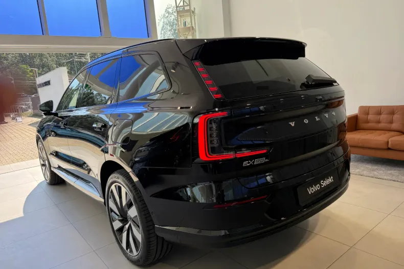 Volvo EX90 din 2024 cu 13.500 km - oferta VOL241334 - foto 10
