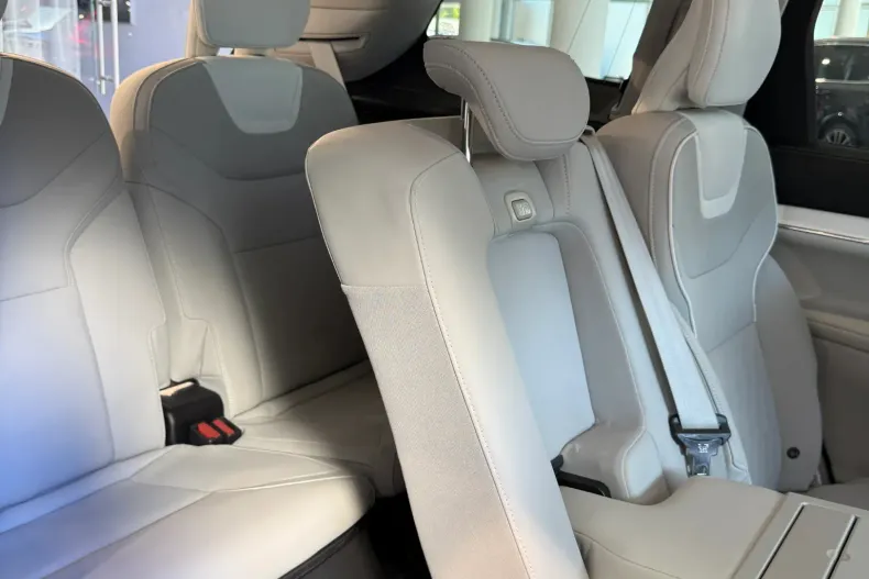 Volvo EX90 din 2024 cu 13.500 km - oferta VOL241334 - foto 28