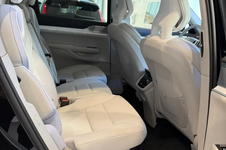 Volvo EX90 din 2024 cu 13.500 km - oferta VOL241334 - foto 32