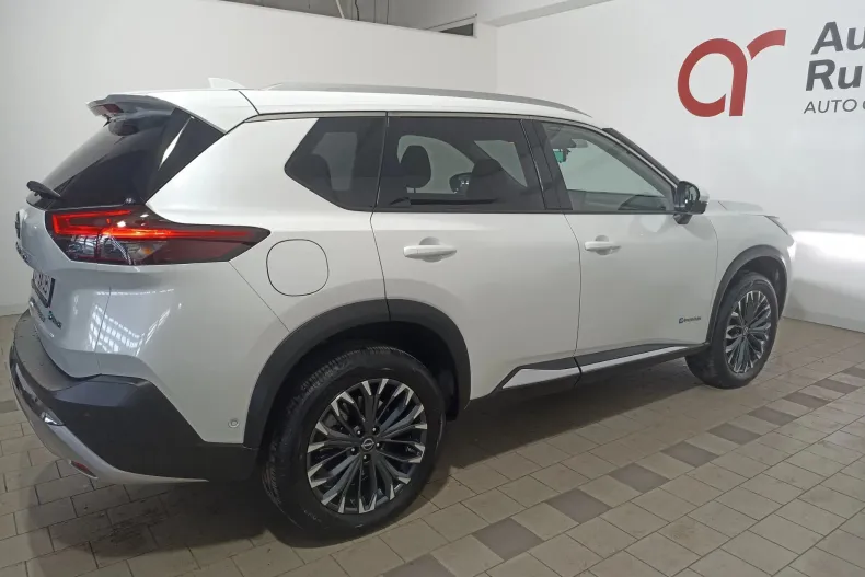 Nissan X-Trail din 2025 cu 5.900 km - oferta NIS241336 - foto 6