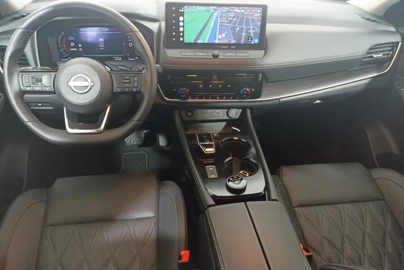 Nissan X-Trail din 2025 cu 5.900 km - oferta NIS241336 - foto 12