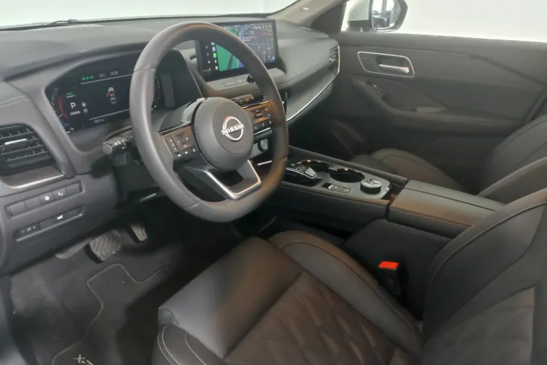 Nissan X-Trail din 2025 cu 5.900 km - oferta NIS241336 - foto 14