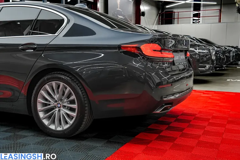 BMW 545e (Seria 5) din 2021 cu 125.000 km - oferta BMW241342 - foto 16