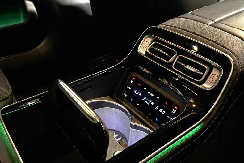Mercedes-Benz S 580 (Clasa S) din 2022 cu 100.000 km - oferta MER241347 - foto 32