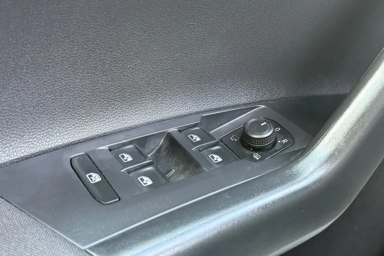 Volkswagen Polo din 2023 cu 85.000 km - oferta VOL241352 - foto 13