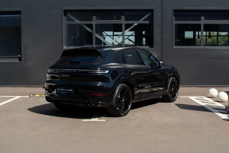 Porsche Cayenne din 2024 cu 29.355 km - oferta POR241360 - foto 2