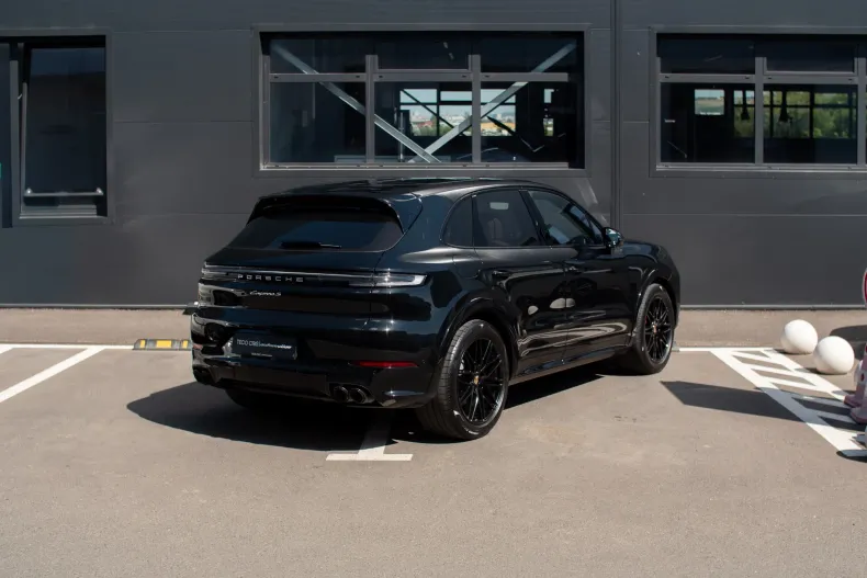 Porsche Cayenne din 2024 cu 29.355 km - oferta POR241360 - foto 4