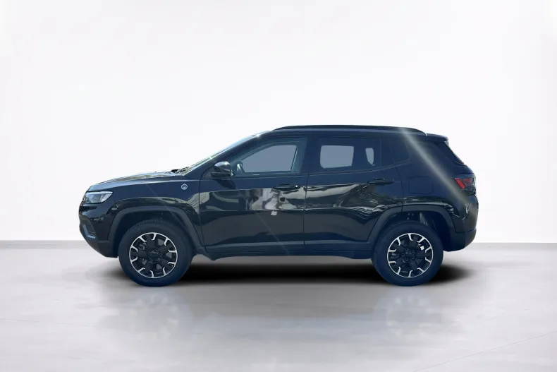 Jeep Compass din 2023 cu 87.608 km - oferta JEE241364 - foto 2