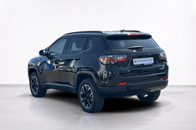 Jeep Compass din 2023 cu 87.608 km - oferta JEE241364 - foto 3
