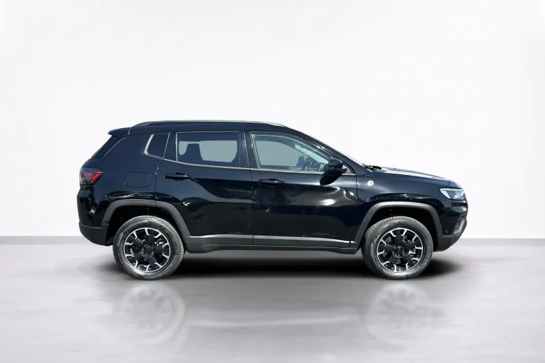 Jeep Compass din 2023 cu 87.608 km - oferta JEE241364 - foto 6