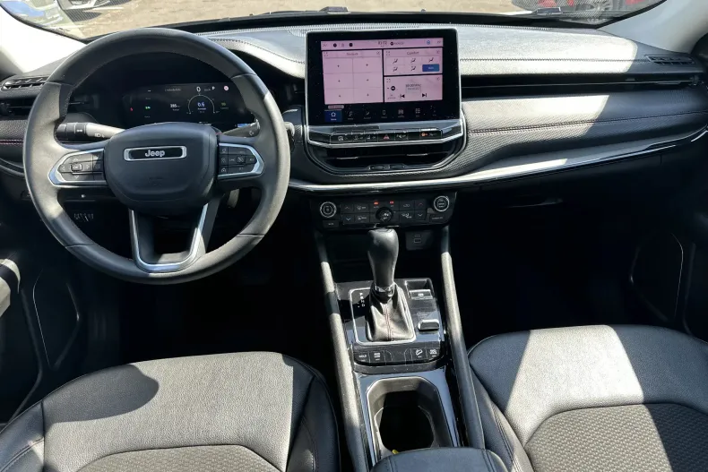 Jeep Compass din 2023 cu 87.608 km - oferta JEE241364 - foto 9