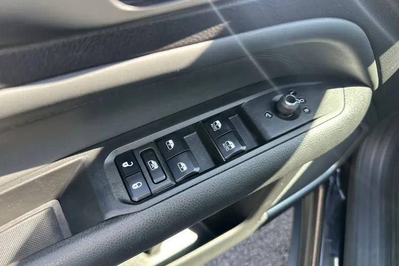 Jeep Compass din 2023 cu 87.608 km - oferta JEE241364 - foto 14