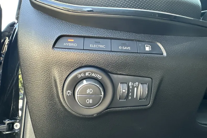 Jeep Compass din 2023 cu 87.608 km - oferta JEE241364 - foto 15