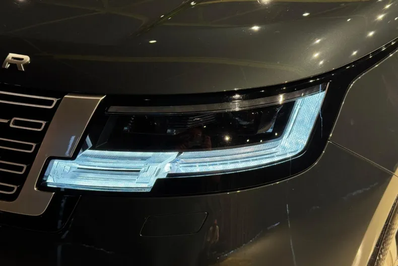 Land Rover Range Rover din 2022 cu 93.345 km - oferta LAN241367 - foto 9