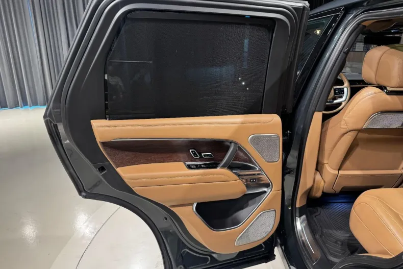 Land Rover Range Rover din 2022 cu 93.345 km - oferta LAN241367 - foto 18