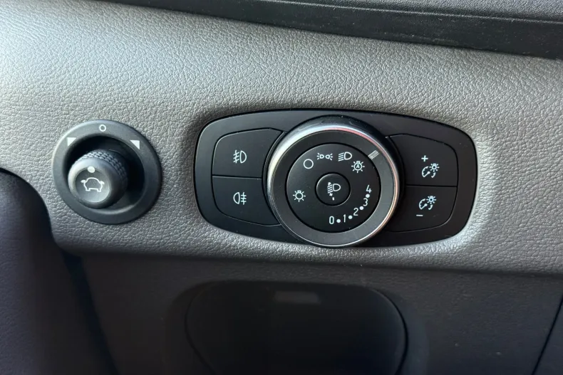 Ford Transit din 2023 cu 167.000 km - oferta FOR241368 - foto 17