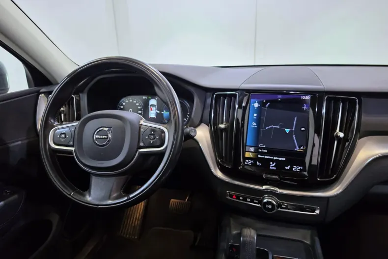 Volvo XC60 din 2021 cu 137.215 km - oferta VOL241374 - foto 6