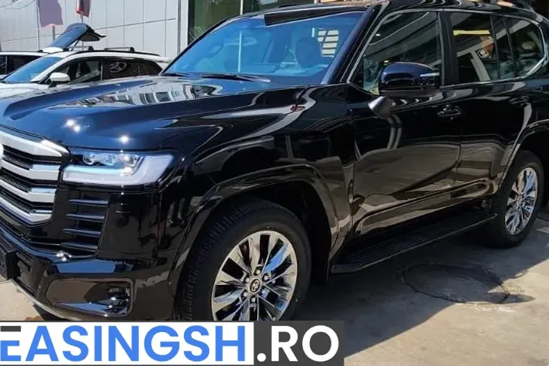 Toyota Land Cruiser 300 din 2026 cu 10 km - oferta TOY241384 - foto 2