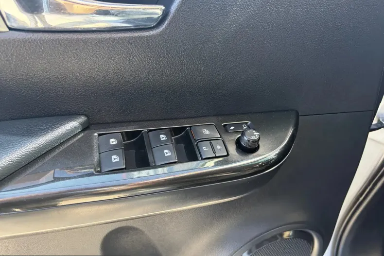 Toyota Hilux din 2020 cu 145.990 km - oferta TOY241393 - foto 17