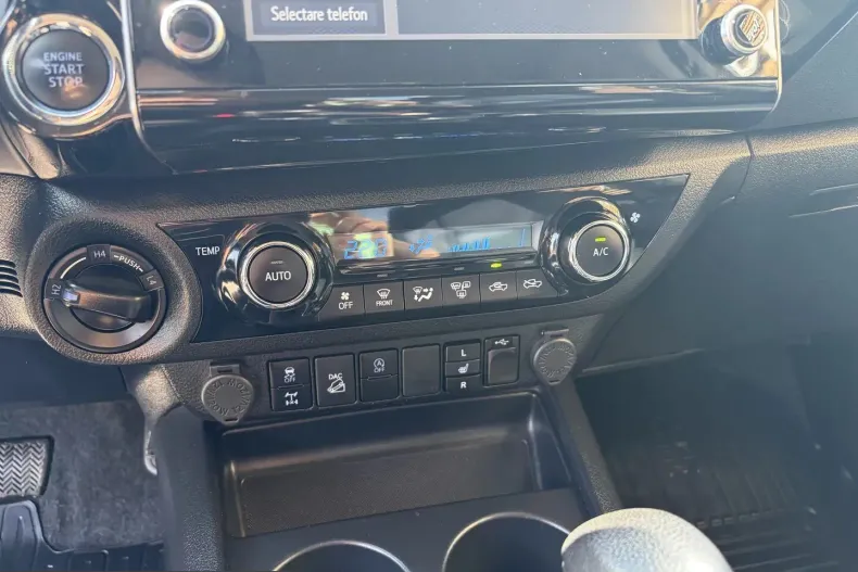 Toyota Hilux din 2020 cu 145.990 km - oferta TOY241393 - foto 24