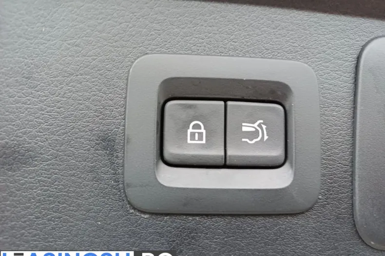 Mazda CX-60 din 2024 cu 12.962 km - oferta MAZ241396 - foto 28