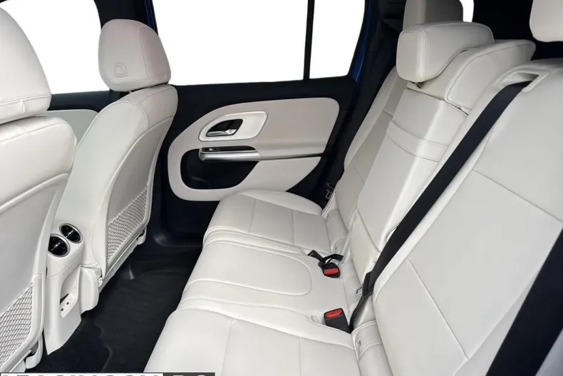 Mercedes-Benz GLB 250 (Clasa GLB) din 2026 cu 4 km - oferta MER241410 - foto 11