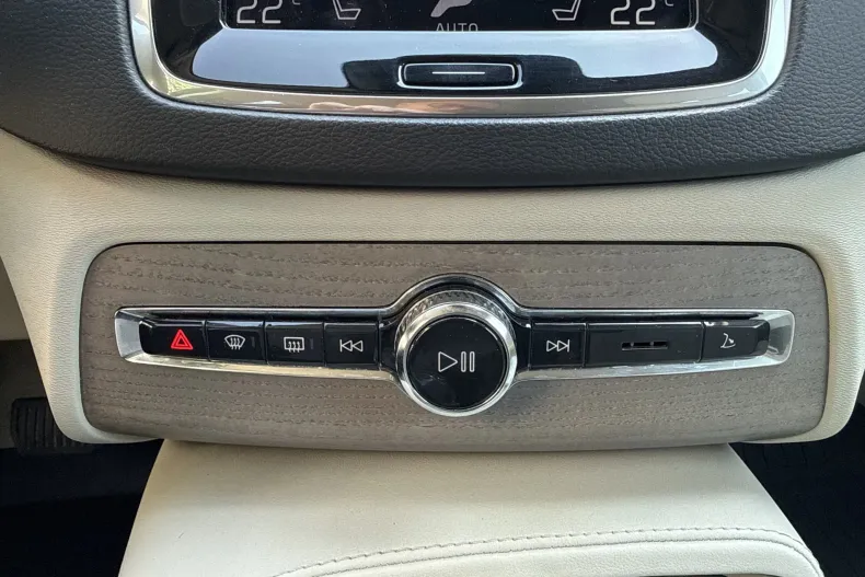 Volvo XC90 din 2021 cu 154.625 km - oferta VOL241452 - foto 20