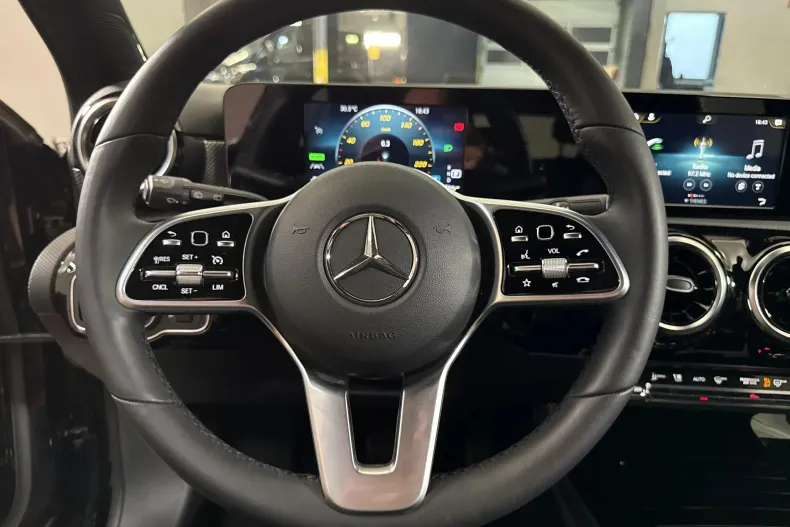 Mercedes-Benz A 250 (Clasa A) din 2021 cu 85.256 km - oferta MER241453 - foto 16