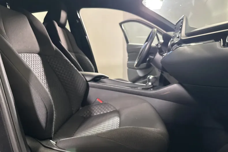 Toyota C-HR din 2021 cu 124.143 km - oferta TOY241457 - foto 11